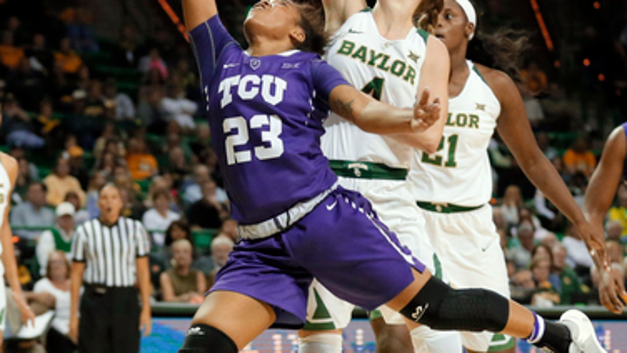 No. 2 Baylor women 77-54 over TCU to stay perfect in Big 12 (Jan 11, 2017)